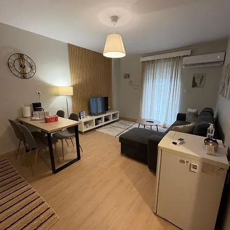 G&m アパート Elassona